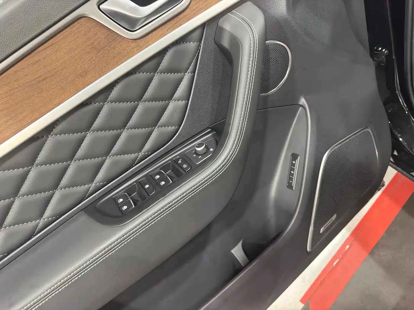 Hongqi HS7 2021 2019 3.0T Automatic 4WD Flag Joy Edition