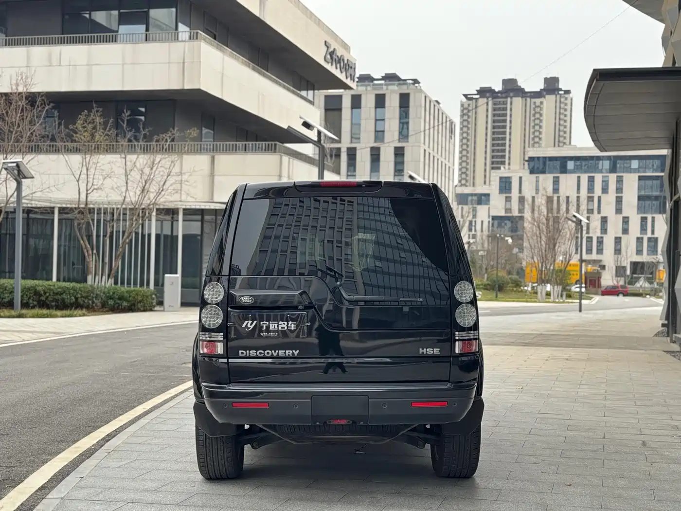Land Rover Discovery 2015 3.0 SDV6 HSE Diesel фото 20