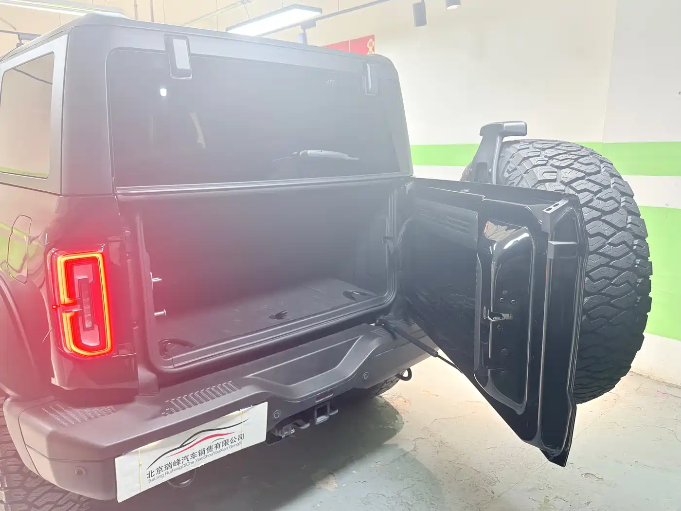 Ford Bronco 2024 2.3T Black Diamond Big Foot Off-Road Edition фото 30