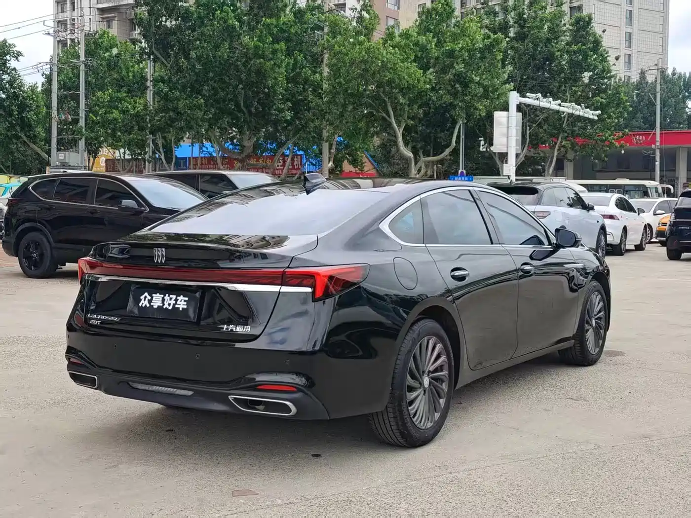 Buick LaCrosse 2025 Model 28T Platinum Edition фото 9