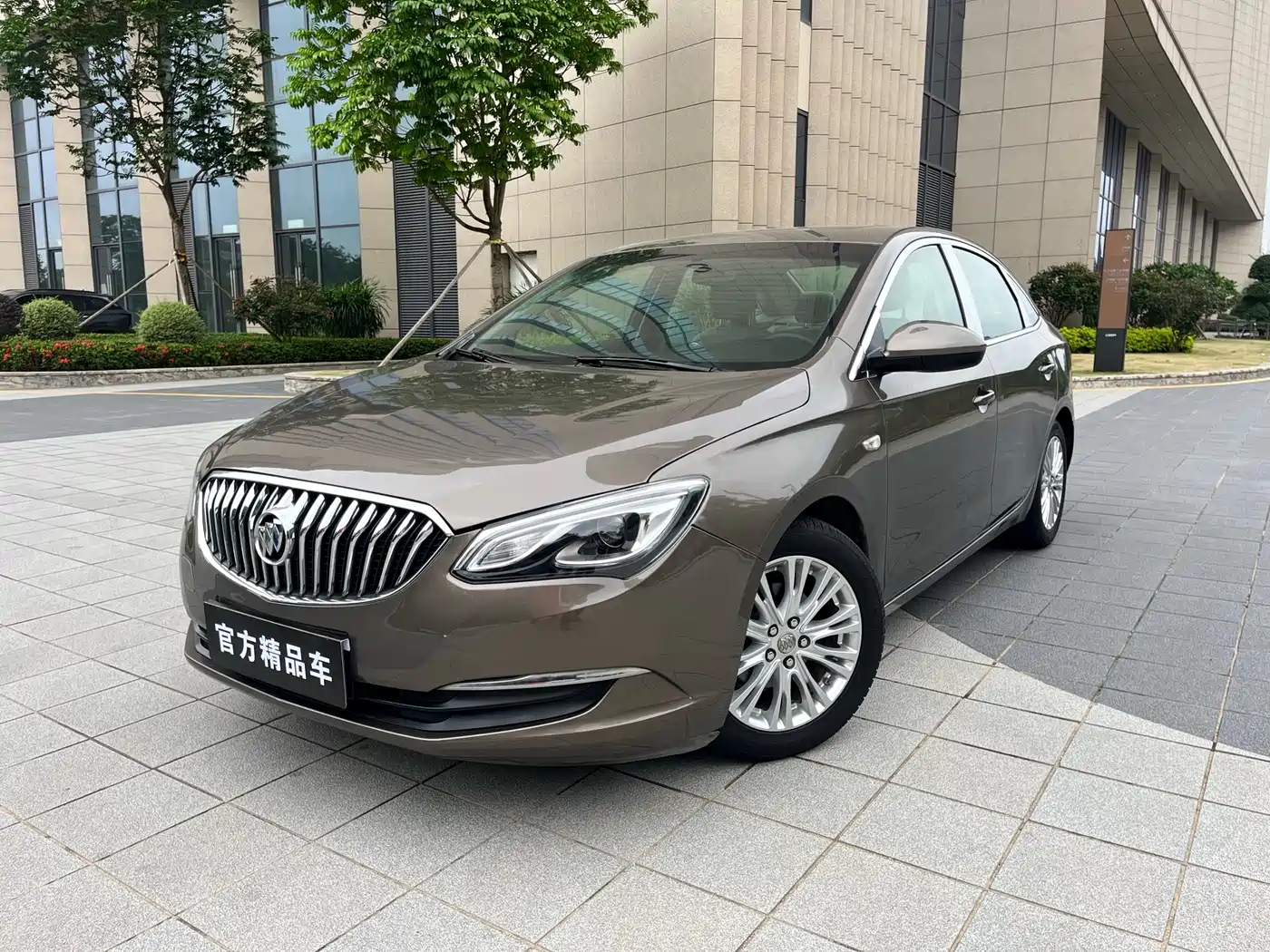 Фото 1 - Buick Excelle