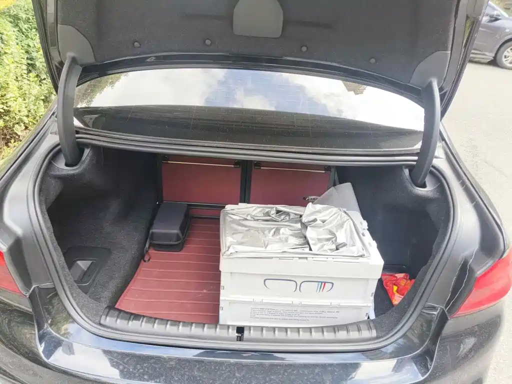 BMW 5 Series, миниатюра 5