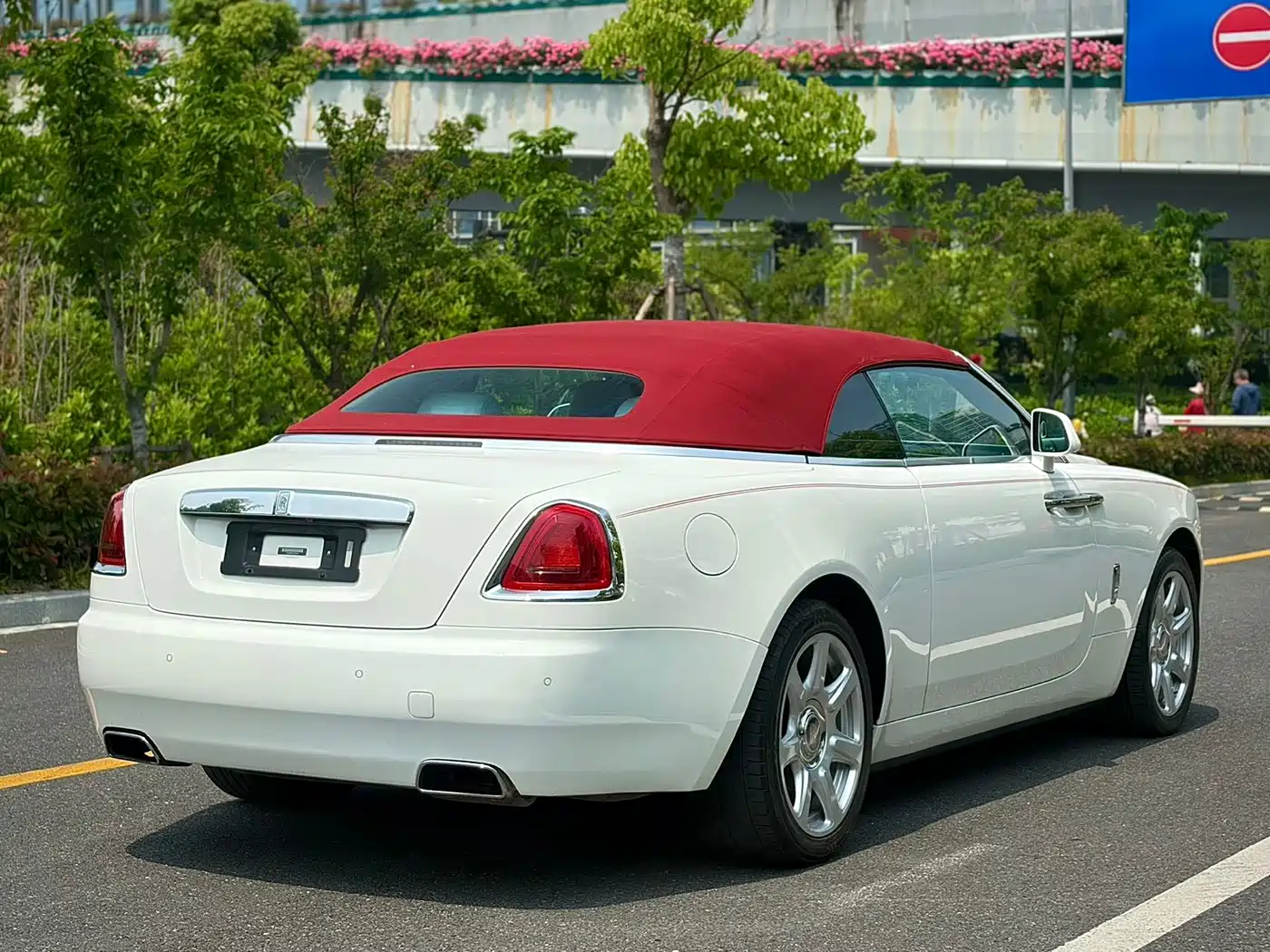 Rolls-Royce Dawn 2018 2018 6.6T Standard