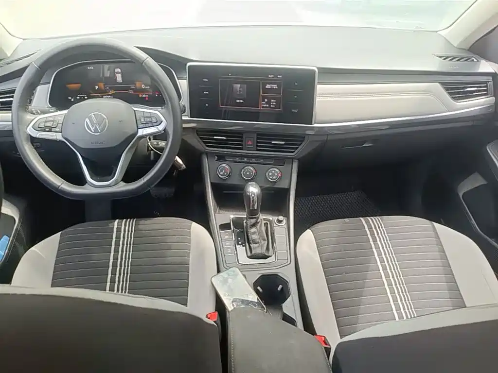Volkswagen Bora 2024 200TSI DSG Smooth Ride Edition фото 10