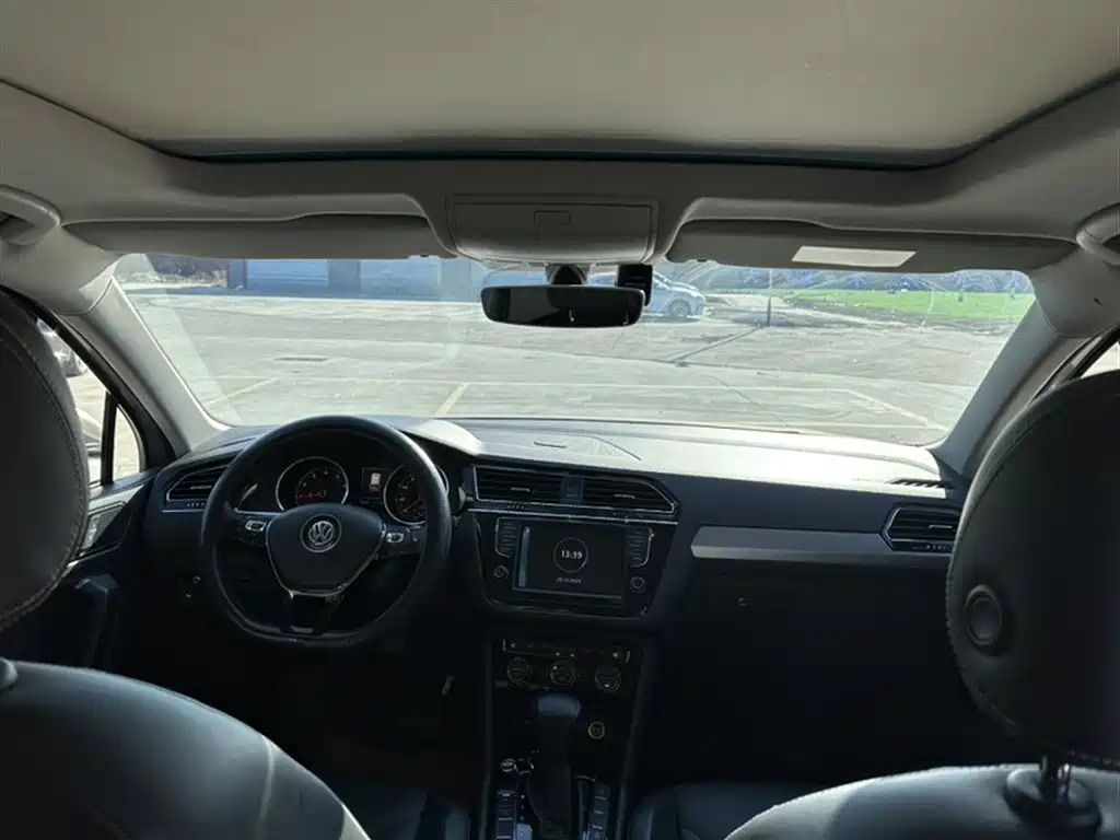 Volkswagen Tiguan L 2017 330TSI Automatic 2WD Luxury Edition фото 14