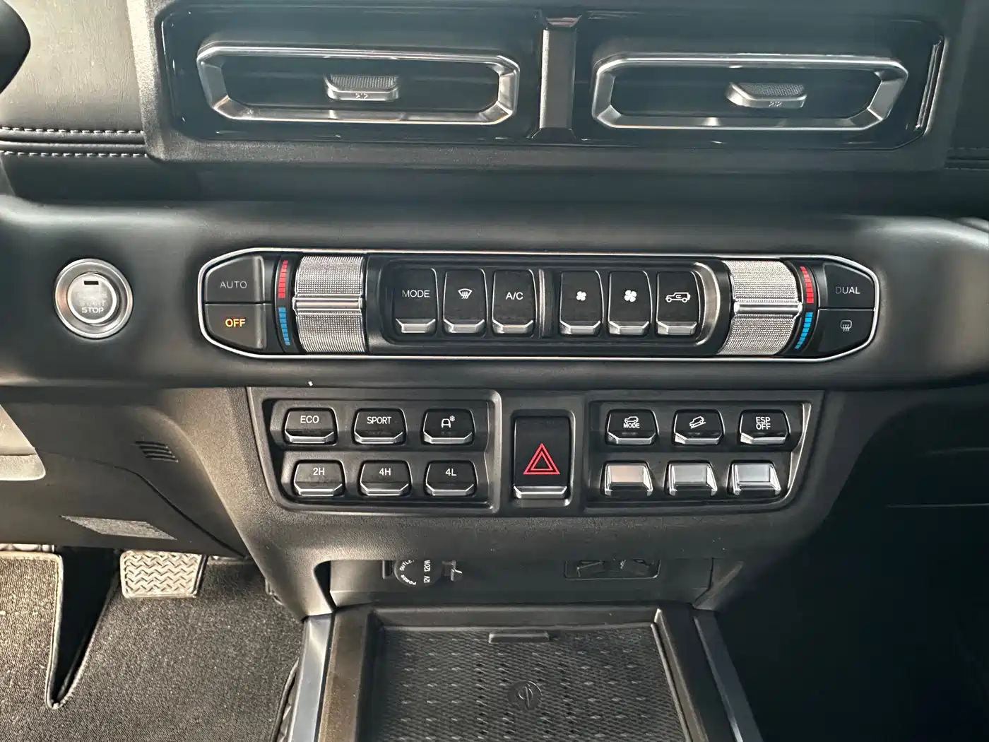 212 T01 2025 2024 2.0T Explorer