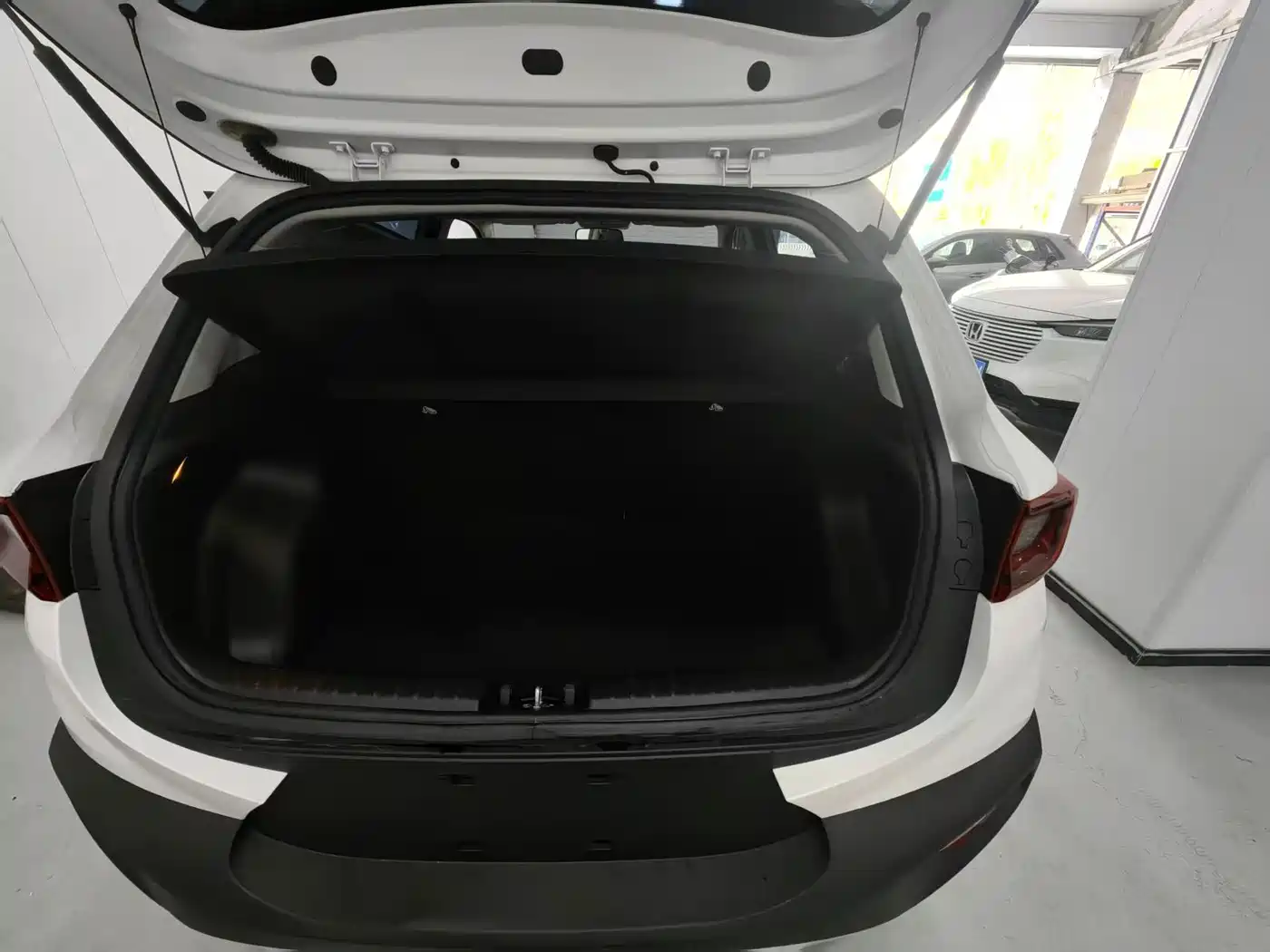 Kia KX1 2021 1.4L CVT Fun Sunroof Version фото 18