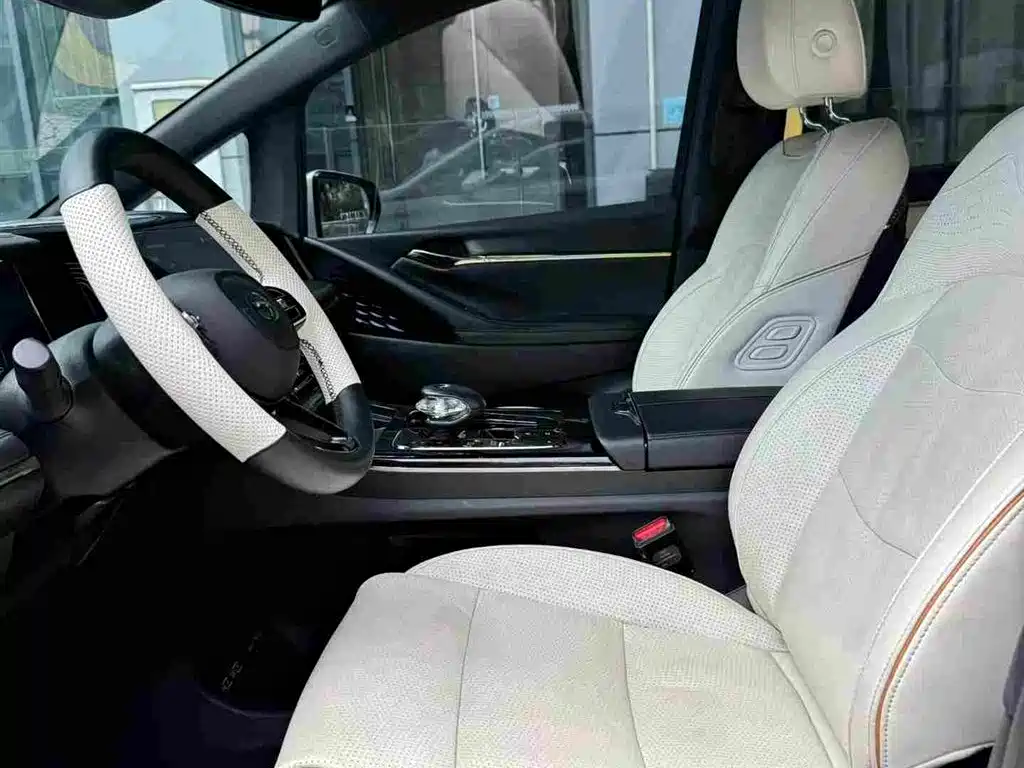 Photo 9 - GAC Trumpchi M8