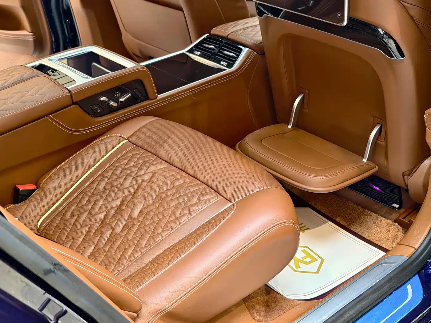 BMW 7 Series 2019 740Li xDrive Executive Luxury Package фото 12