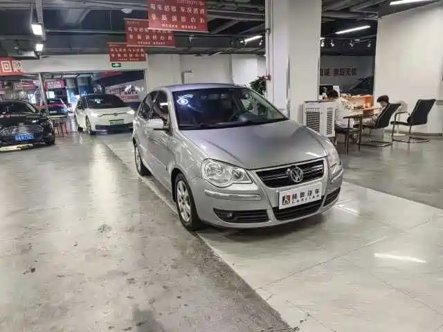 Фото 3 - Volkswagen Polo