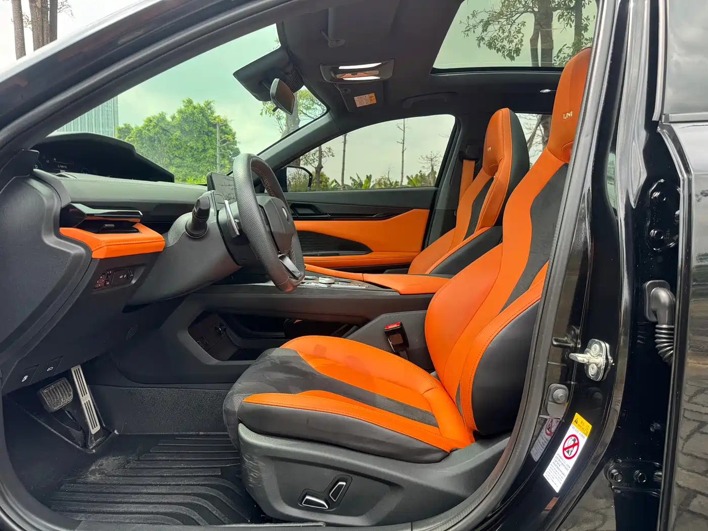CHANGAN UNI-V