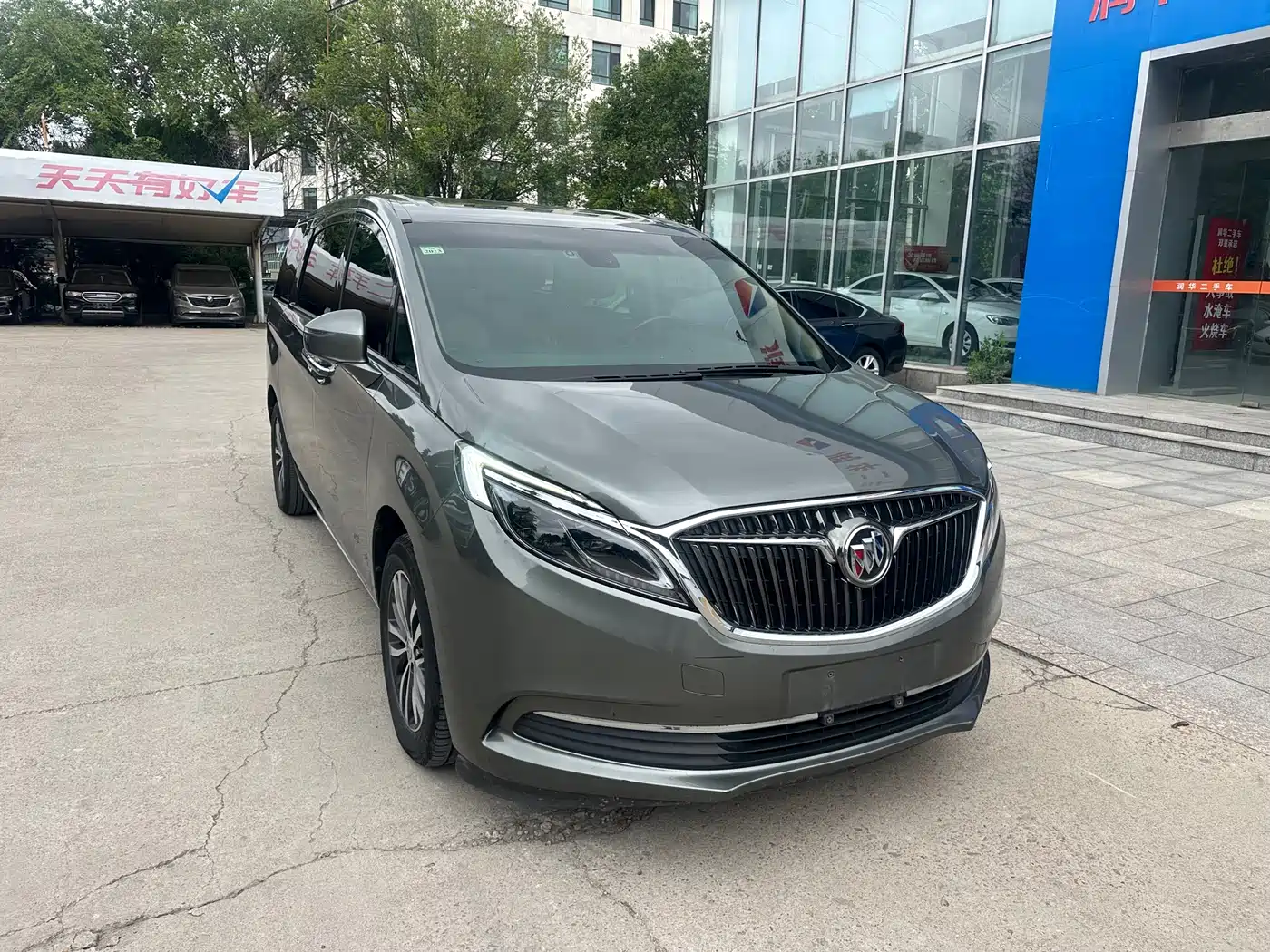 Buick GL8 2018 ES 28T Luxury Type China VI фото 3