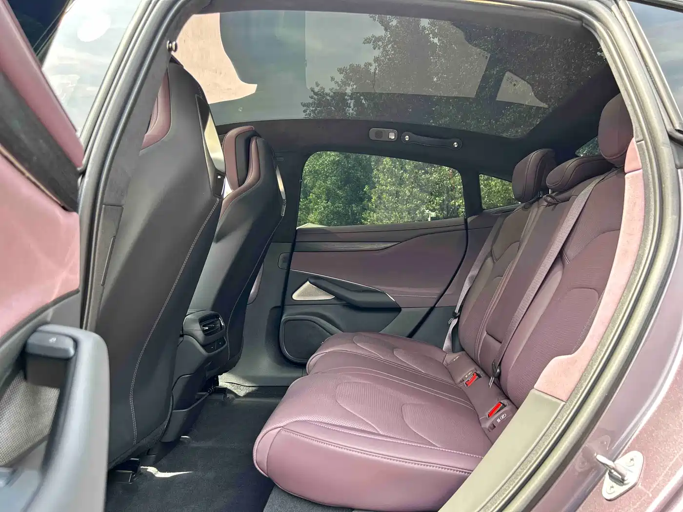 Xiaomi Auto Xiaomi SU7 2024 AWD Extended Range Advanced Smart Driving Max Edition фото 12