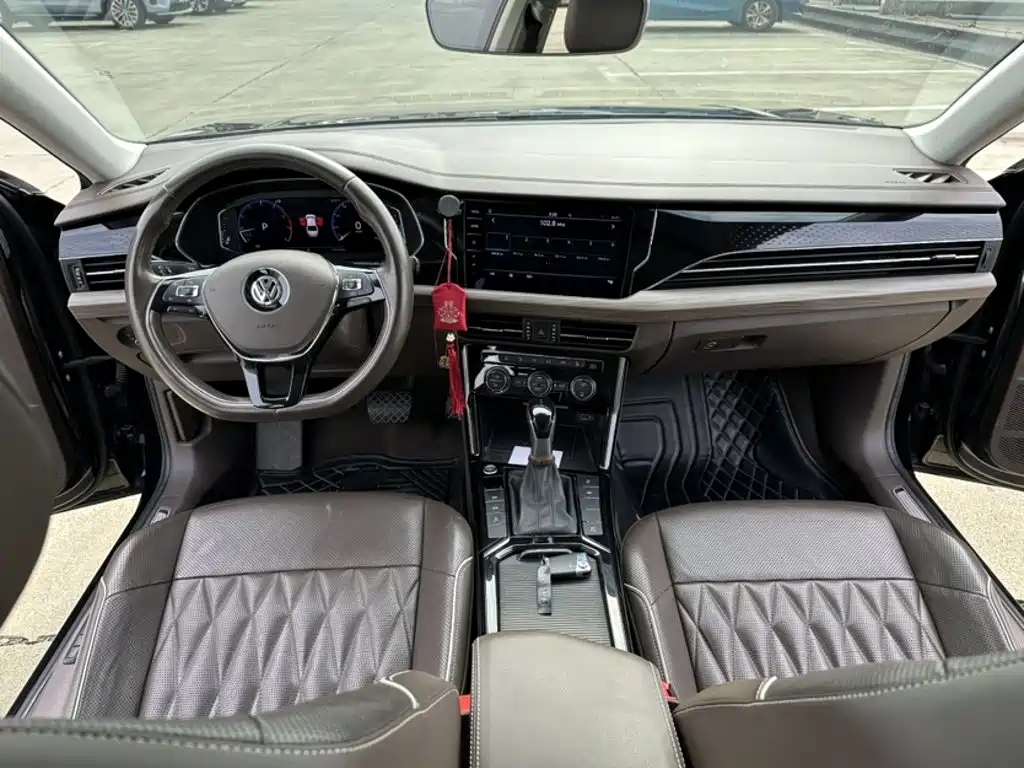 Фото 6 - Volkswagen Passat