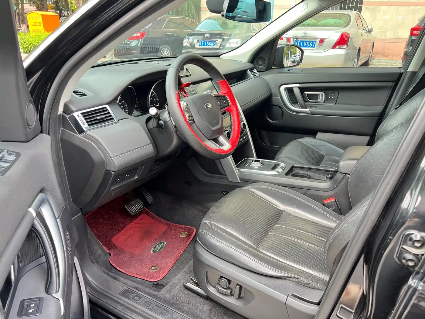 Land Rover Discovery Sport 2016 2.0T HSE фото 15