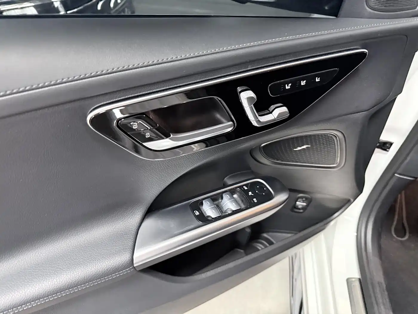 Mercedes-Benz C-Class 2024 C 200 L Sport Edition фото 9