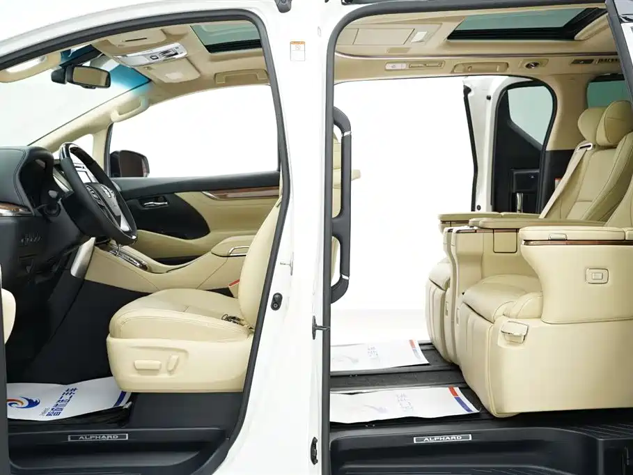 Toyota Alphard 2015 3.5L Premium Edition фото 26