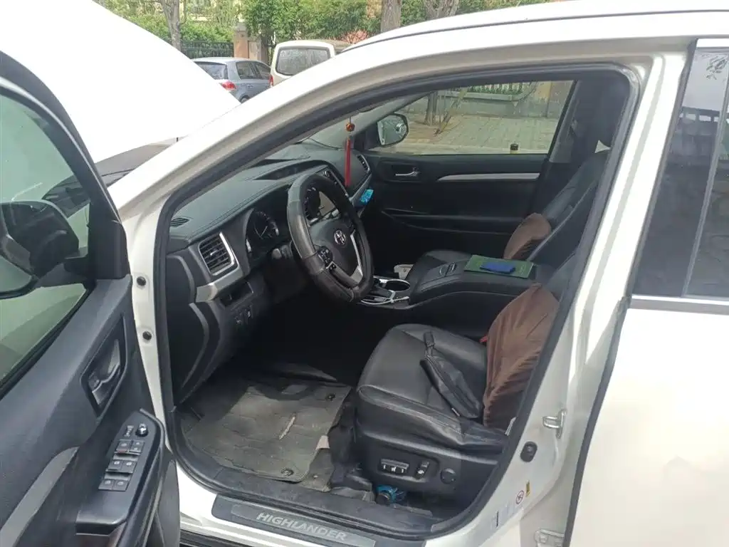 Toyota Highlander 2015 2.0T AWD Luxury Edition 7-seater фото 8