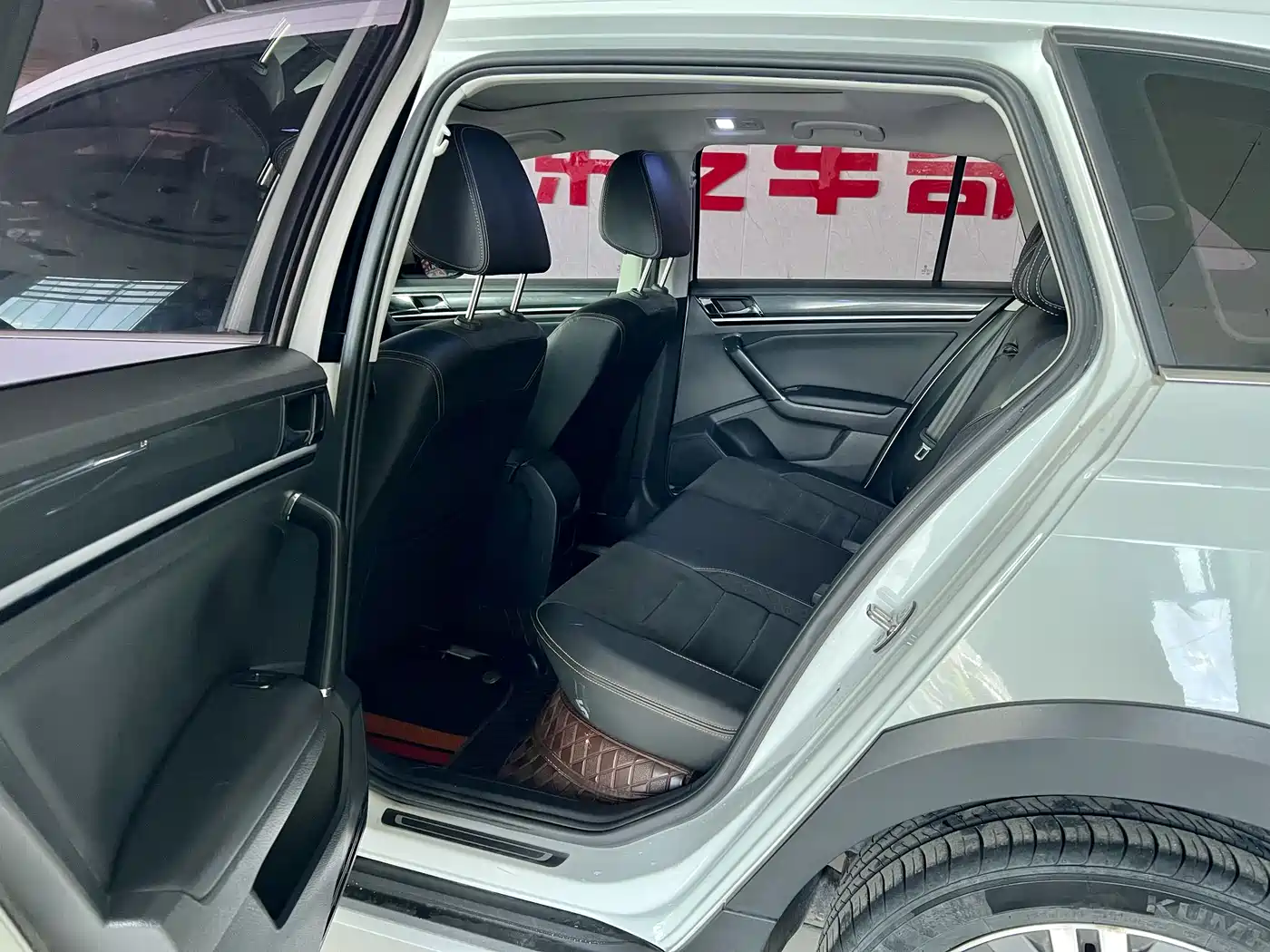 Volkswagen C-TREK 2018 230TSI DSG Luxury фото 3