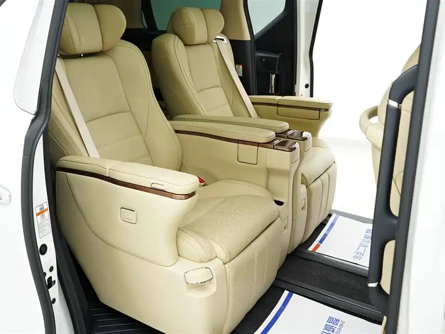 Toyota Alphard 2015 3.5L Premium Edition фото 27