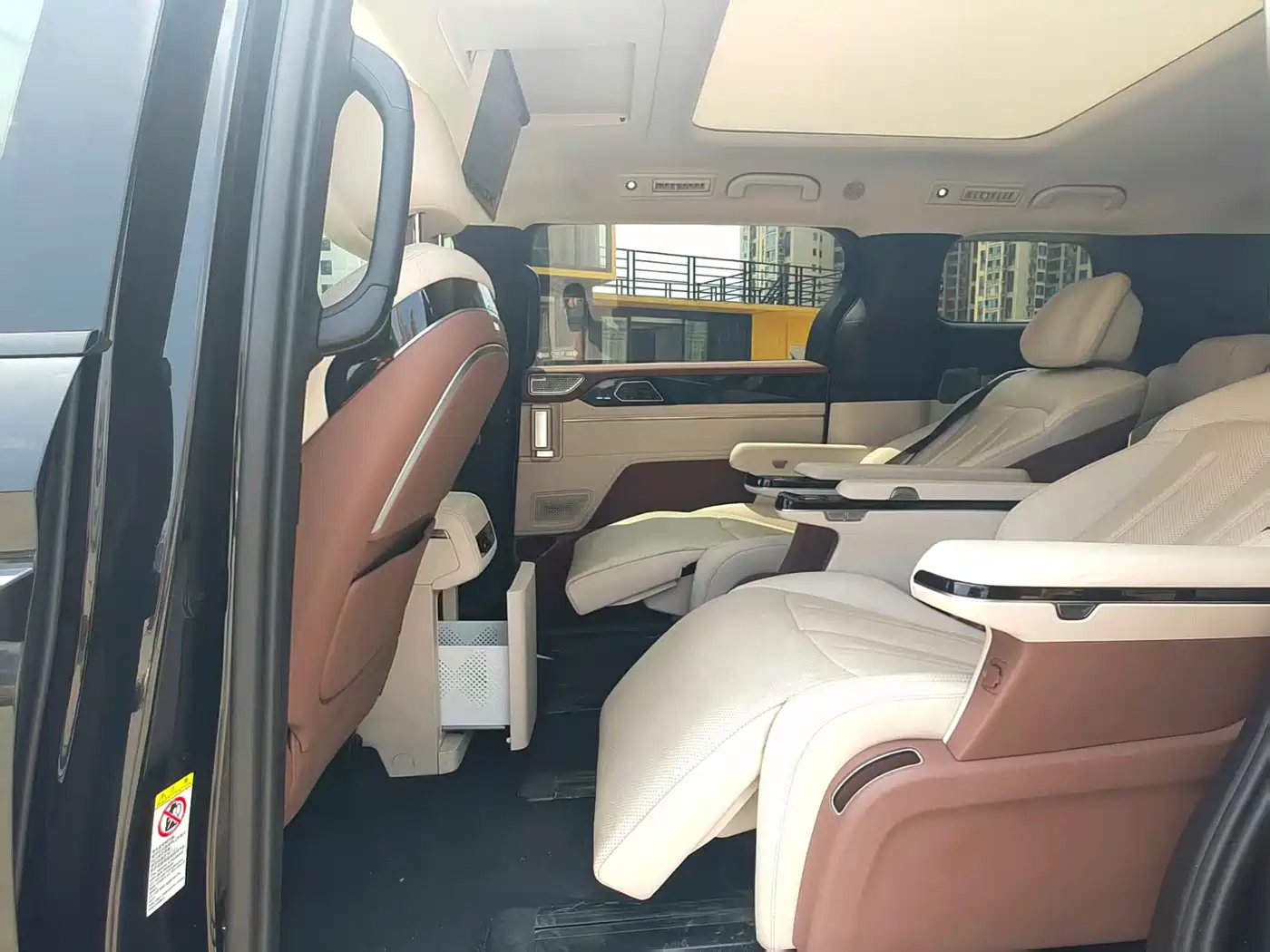 BYD Xia 2025 2025 DM-i 1.5T 180km Excellence