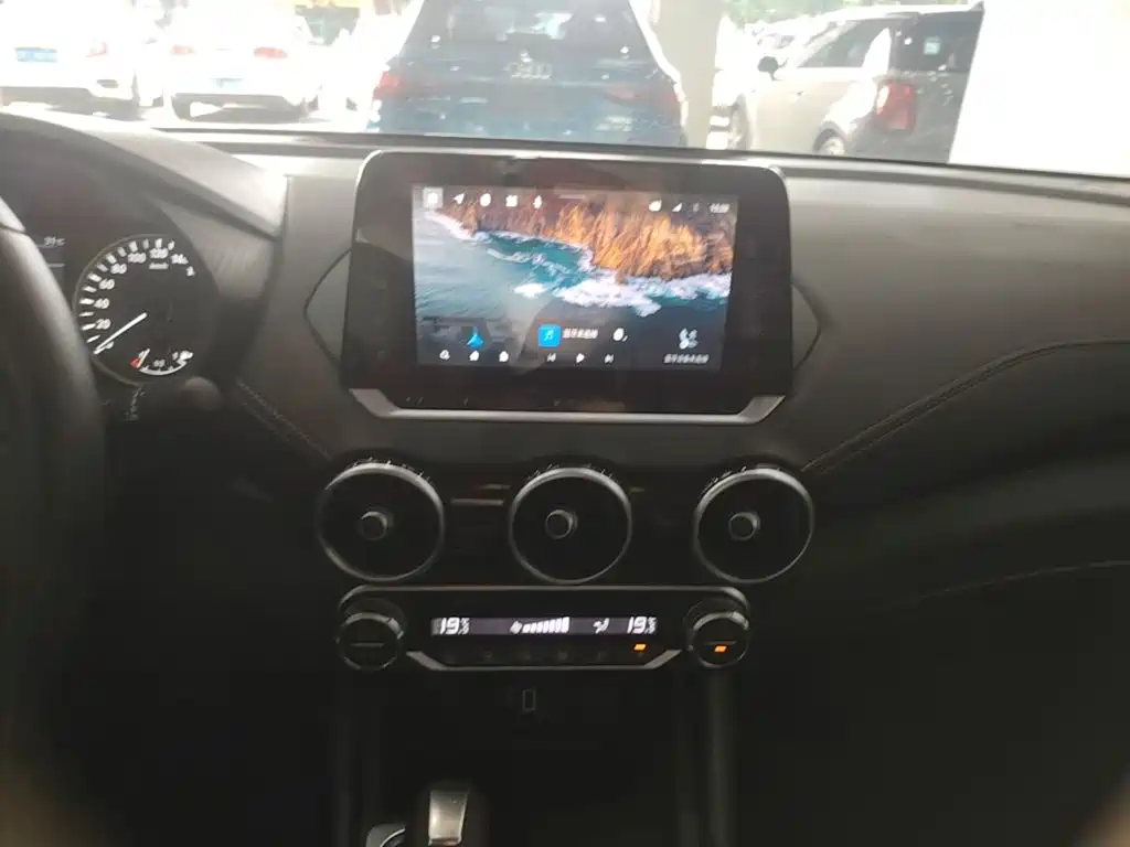 Nissan SYLPHY, миниатюра 13