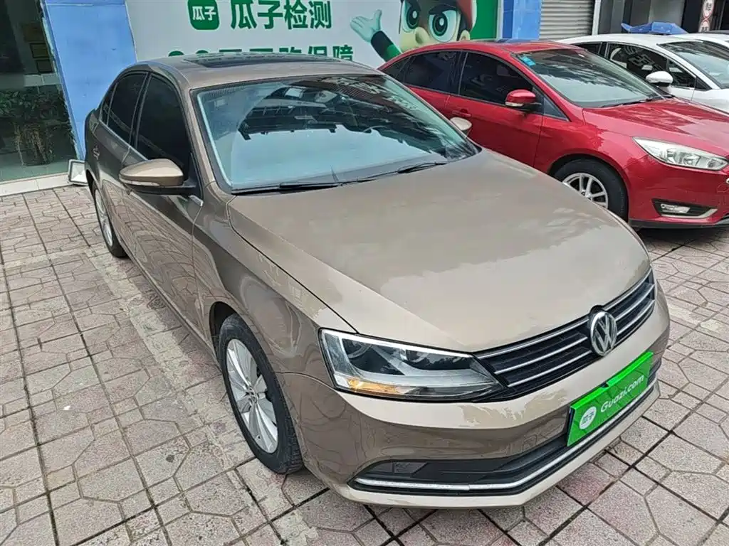 Volkswagen Sagitar 2015 1.6L Manual Comfort фото 4