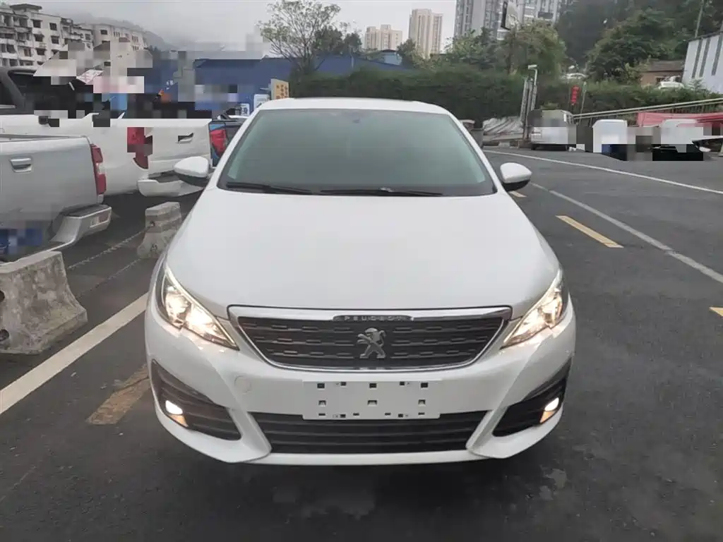 Peugeot 308 2016 1.6L Automatic Luxury фото 3