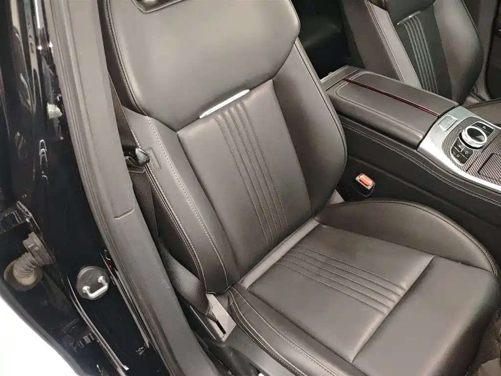 Hongqi H9 2020 2.0T Smart Connection Qi Yue Edition фото 4