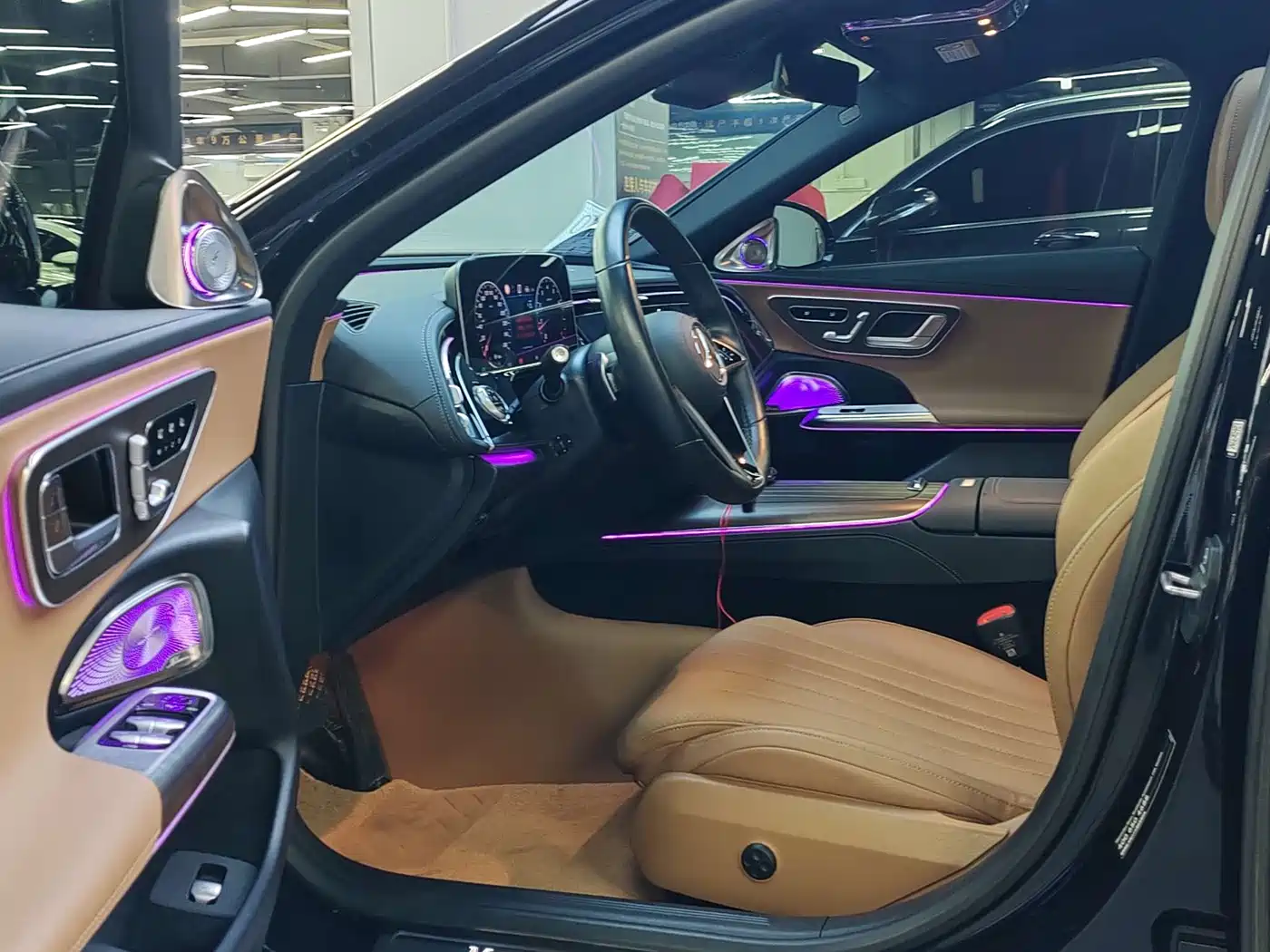 Mercedes-Benz E-Class, миниатюра 7