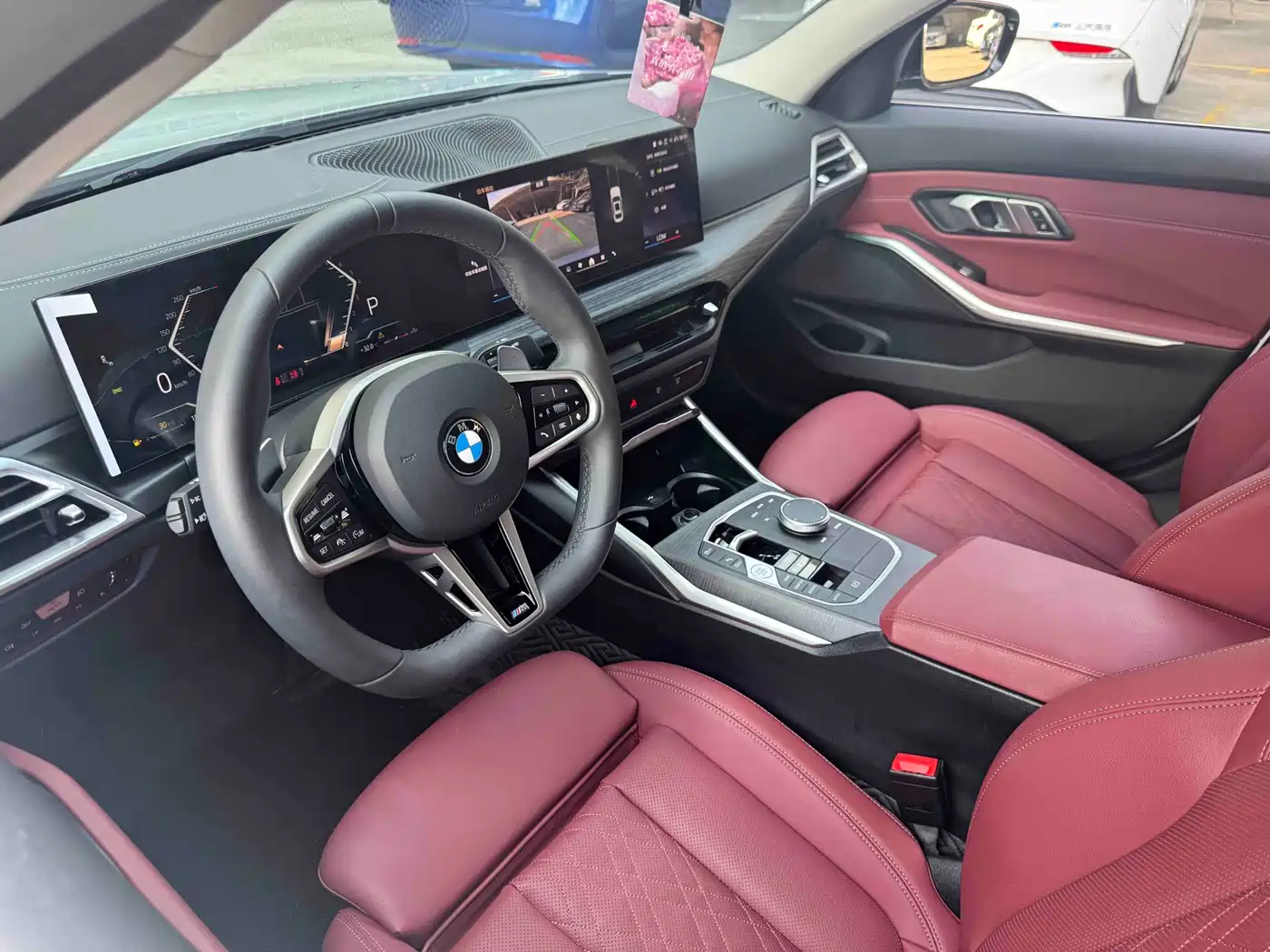 BMW 3 Series 2025 325Li M Sport Package фото 8