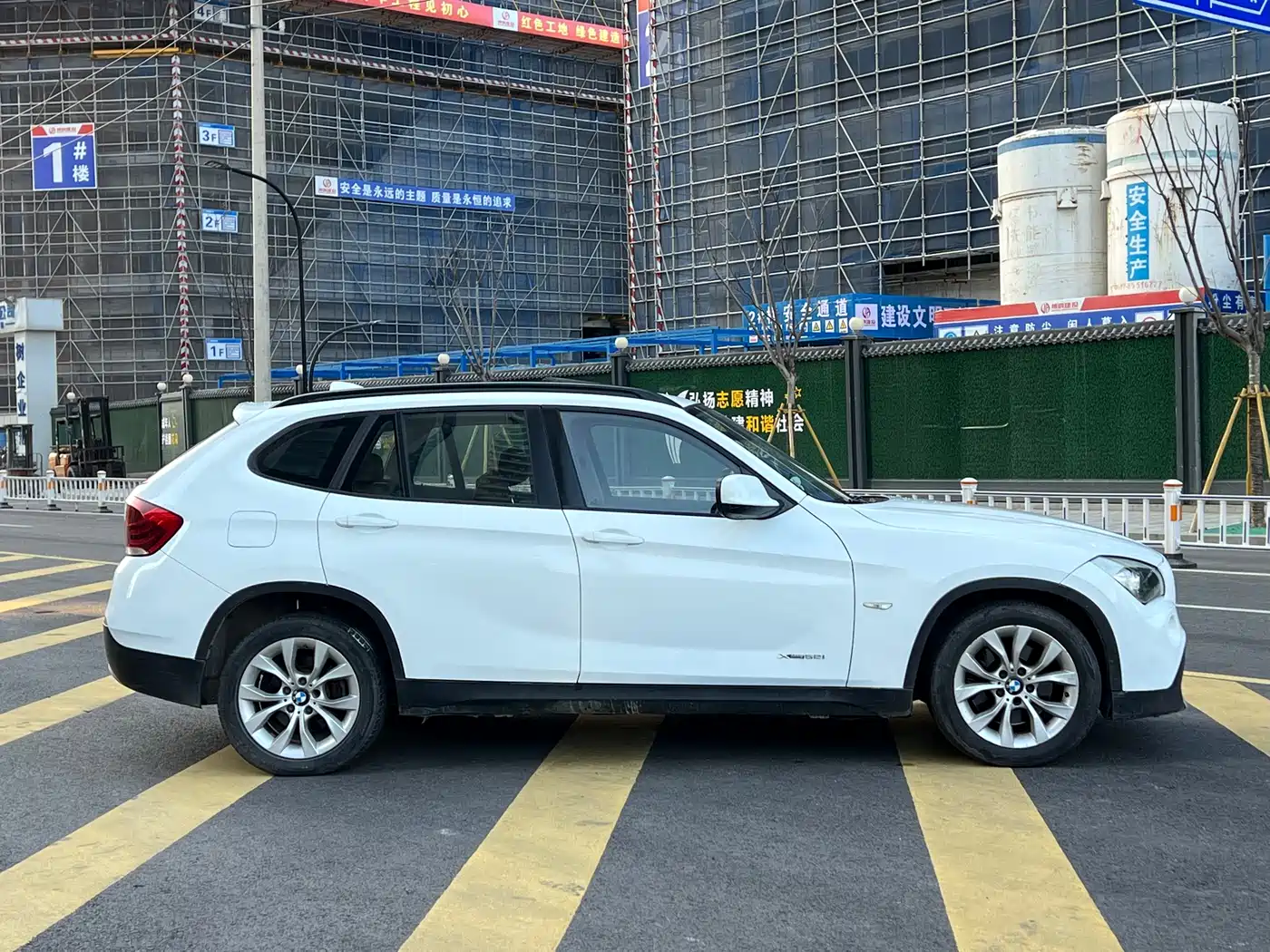 BMW X1 (Import) 2010 xDrive25i фото 4
