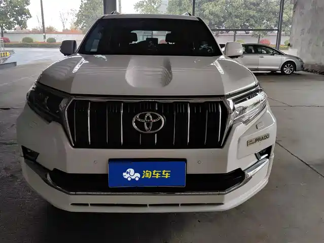 TOYOTA PRADO