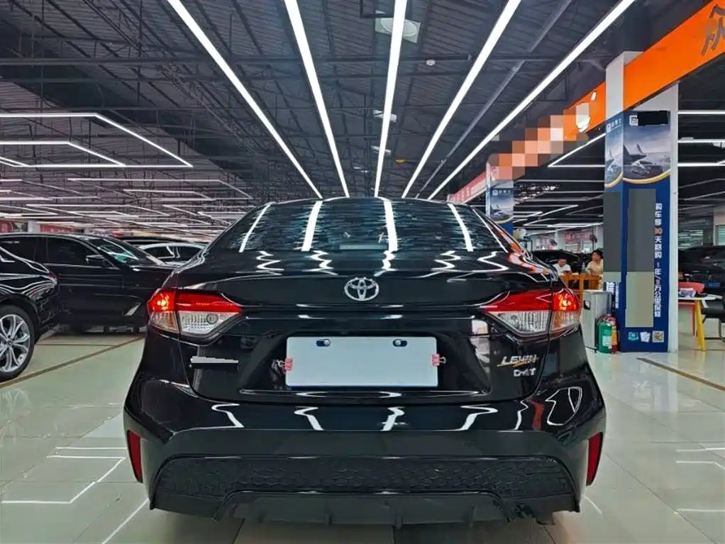 Toyota Levin 2021 185T CVT Sport Edition фото 8