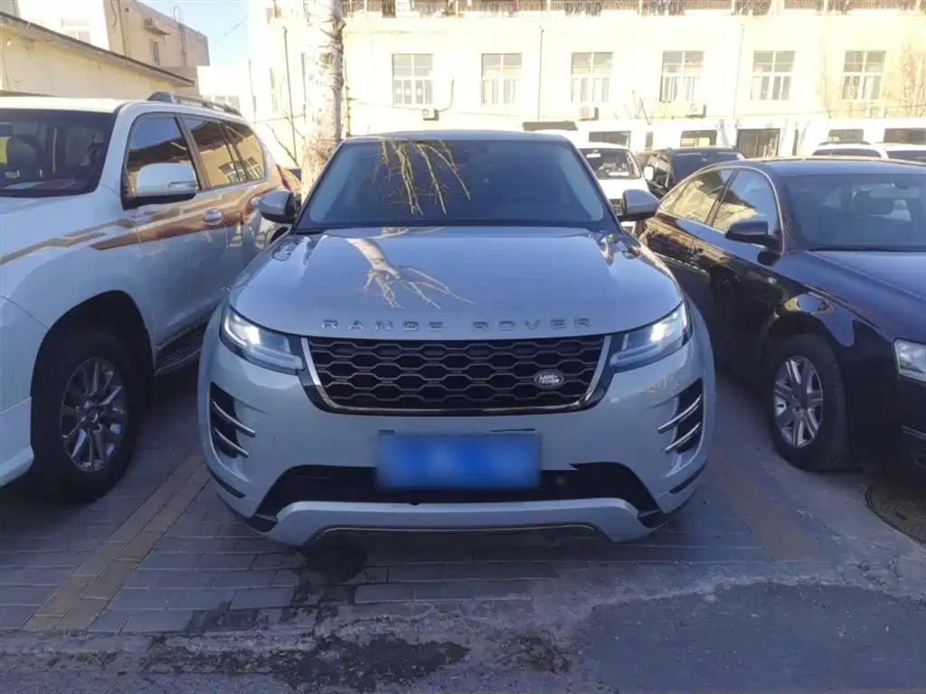 Land Rover Range Rover Evoque 2021 Range Rover Evoque L 249PS R-Dynamic HSE Luxury Edition фото 3