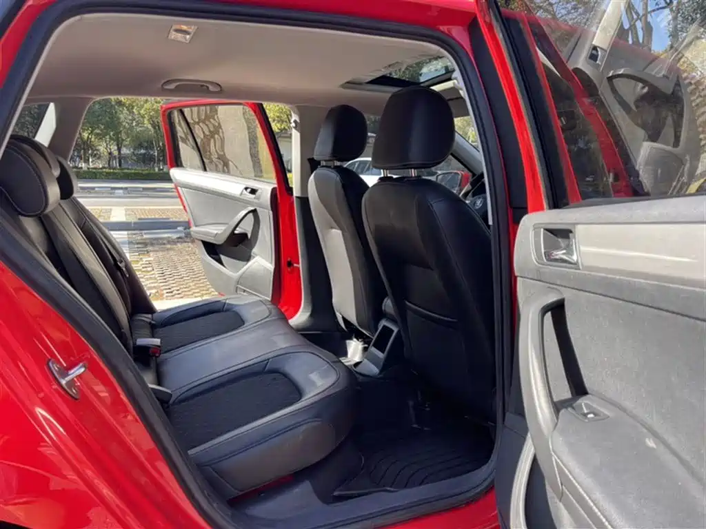 Škoda Skoda Rapid Spaceback 2019 Facelift 1.5L Automatic Comfort Version China VI фото 14