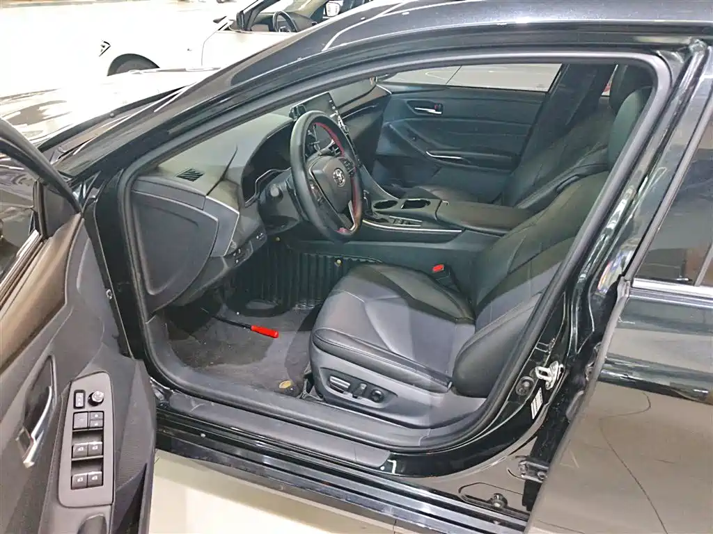 Toyota Avalon 2021 2.5L Luxury Edition фото 13