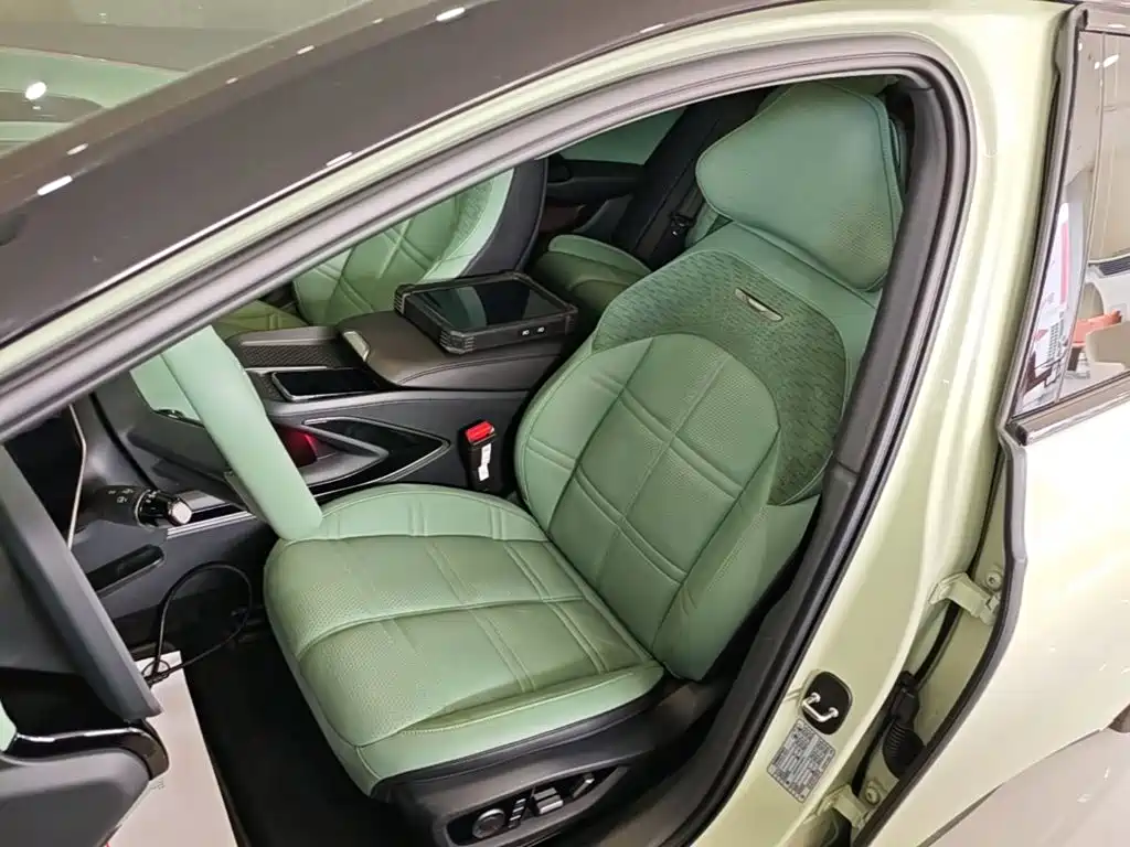 Hongqi EH7 2024 2024 Model 820 Pro