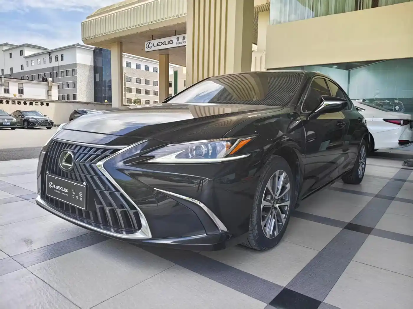 Lexus ES 2023 200 Excellence Edition