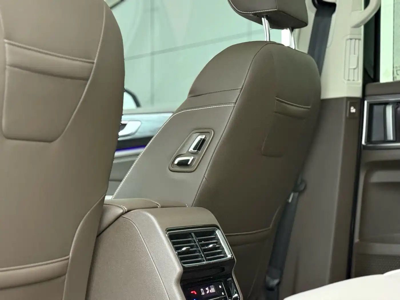 Volkswagen Viloran 2025 2024 380TSI Executive Edition