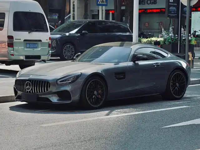 MERCEDES-BENZ AMG GT
