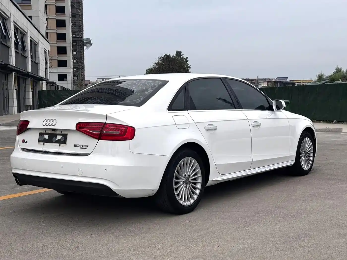 Audi A4L 2016 35 TFSI Collector's Edition Automatic Standard фото 4