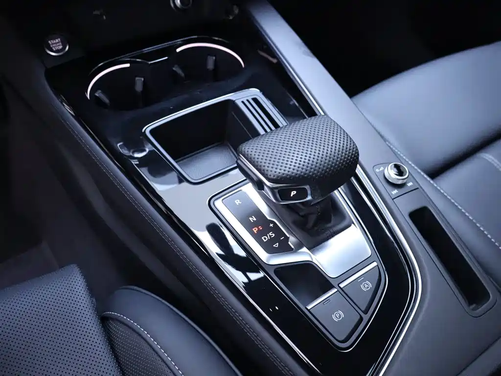 Audi A4L 2024 40 TFSI Luxury Dynamic фото 12