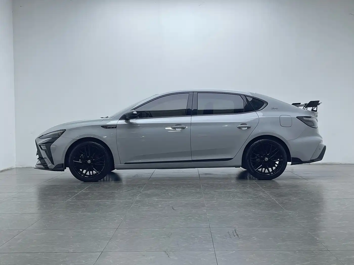 MG MG6 2024 2025 Model Year 1.5T XLINE Shark Hunter Edition