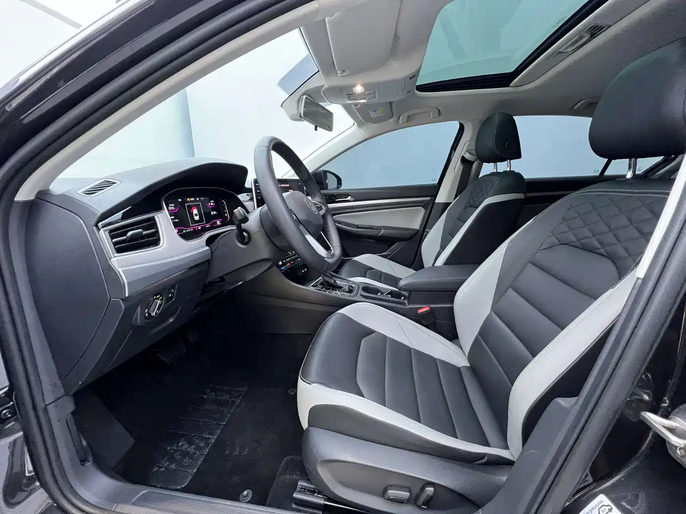 Volkswagen Bora 2023 280TSI DSG Prestige Edition фото 10
