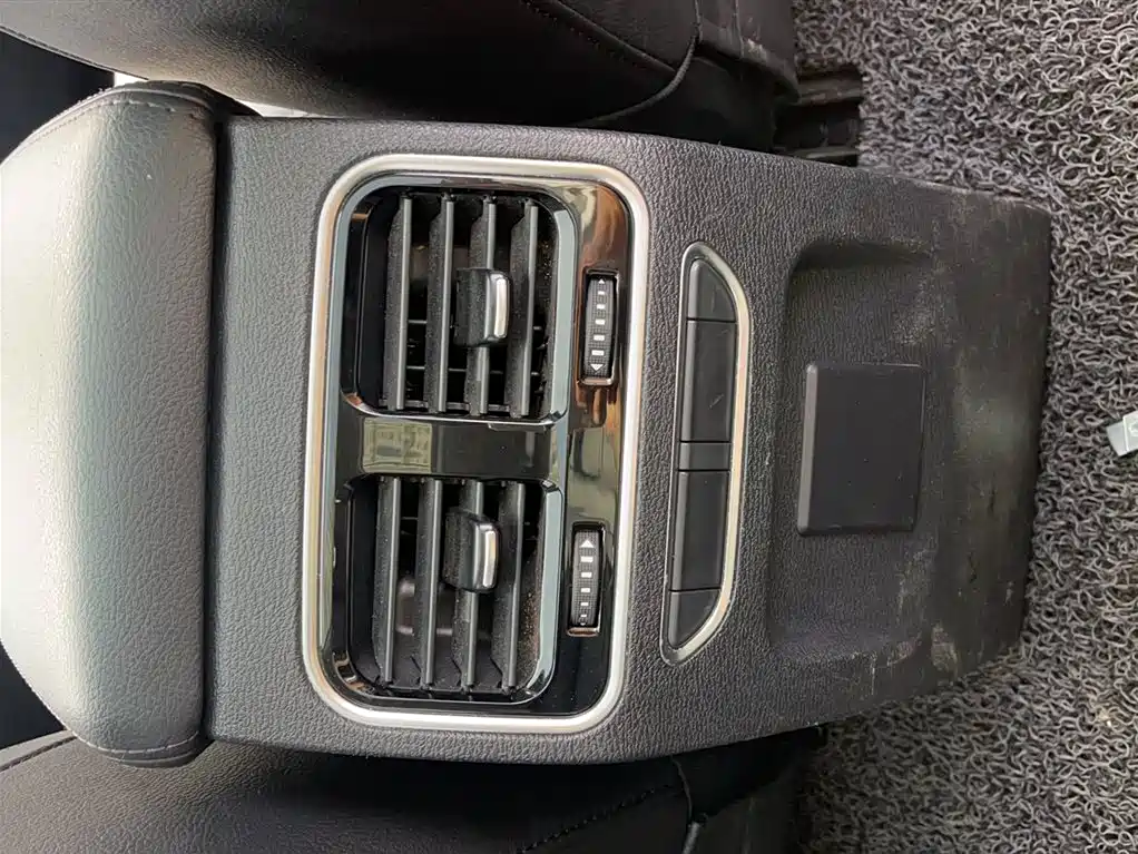 Haval H6 Coupe 2015 Model Blue Label 2.0T Automatic 2WD Elite фото 15