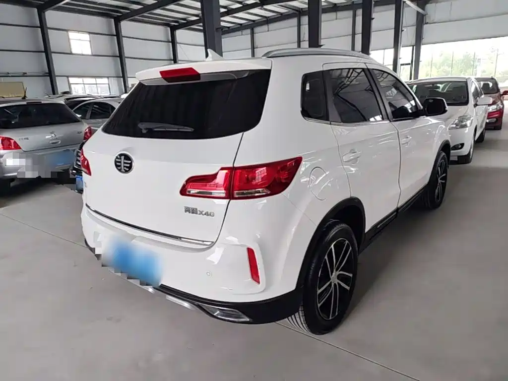 Besturn X40 2018 2017 1.6L Manual Luxury