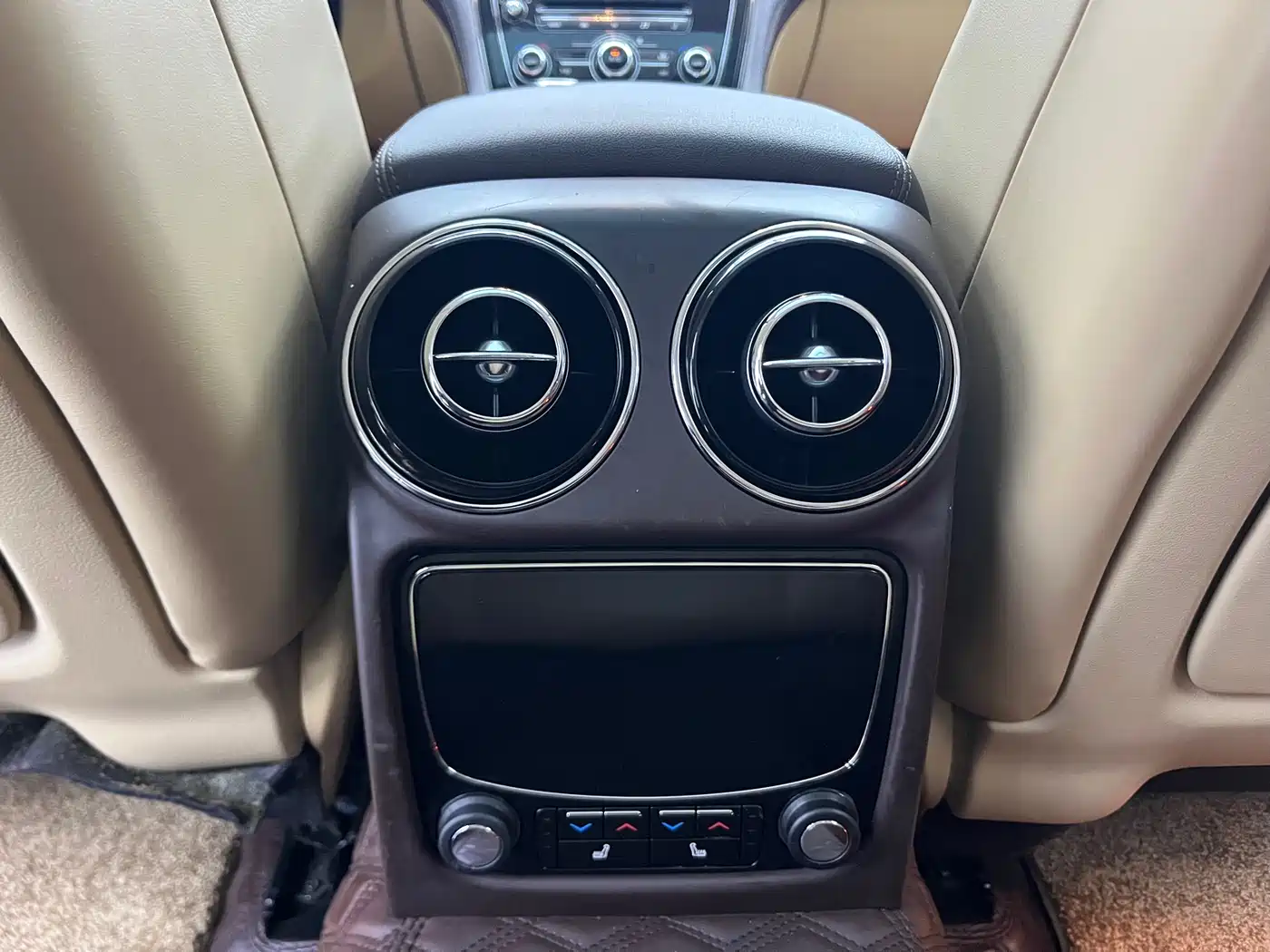 Jaguar XJ 2015 XJL 3.0 SC 2WD Panorama Business Edition фото 20