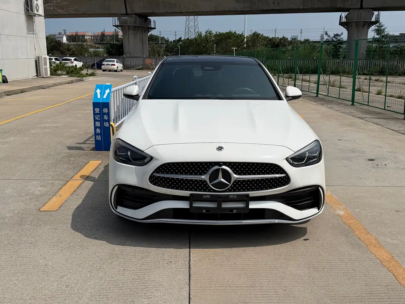 Mercedes-Benz C-Class 2023 Facelift C 260 L Sport Edition фото 3