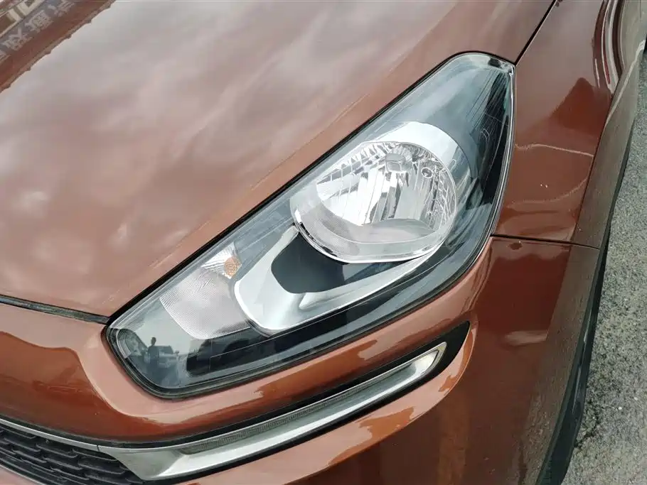 Kia KX3 Smart Run 2015 1.6L Automatic 2WD DLX фото 5